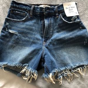 NWT Abercrombie curve love high rise mom shorts 4”